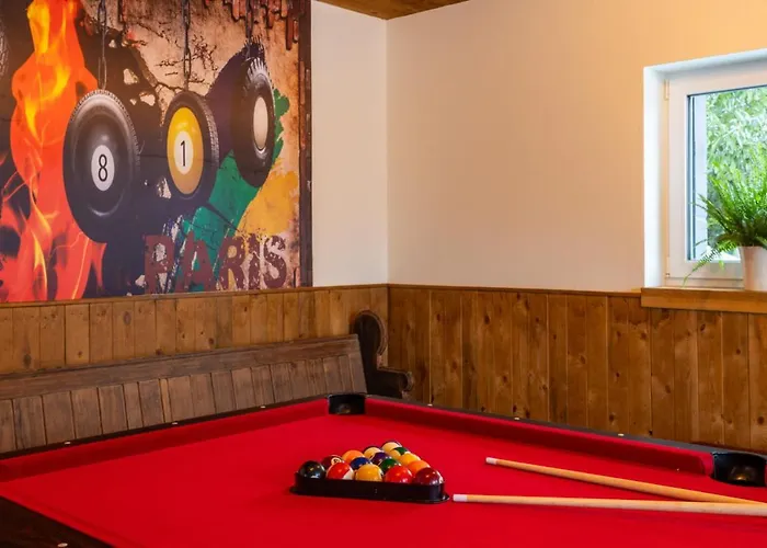 וילה Industrial Loft Whirlpool, Sauna, Terrace