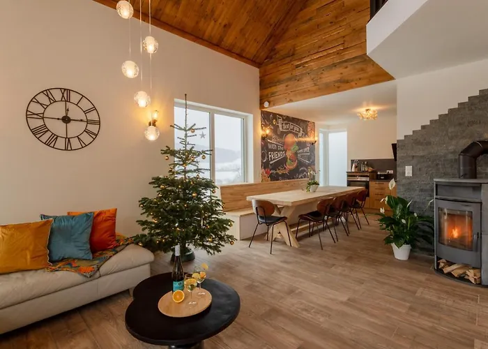 וילה Industrial Loft Whirlpool, Sauna, Terrace *